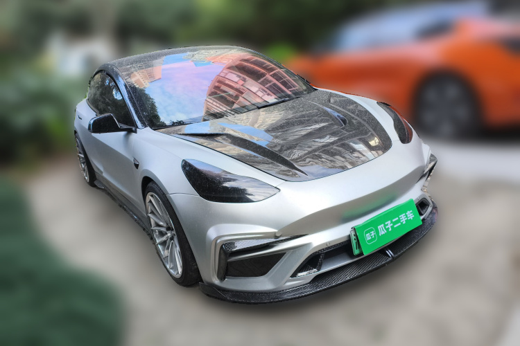 特斯拉 Model 3 2021款 改款二 Performance高性能全轮驱动版车身外观3