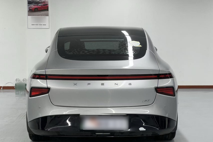 小鹏P7 2020款 670E车身外观6004