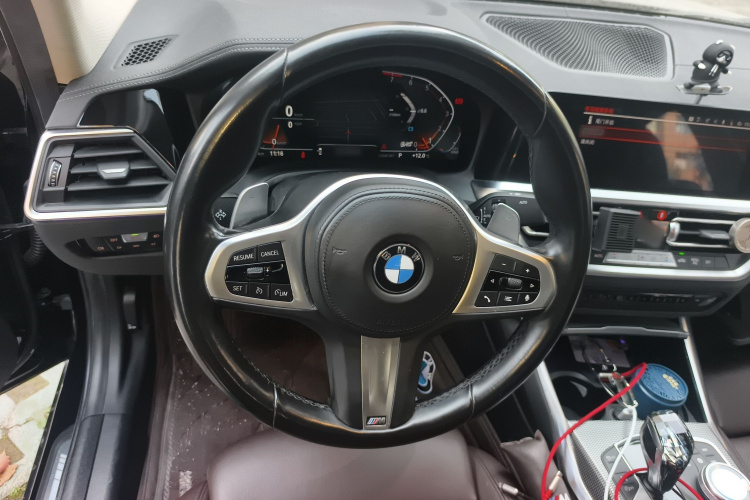 宝马3系 2022款 325Li M运动曜夜套装局部细节13