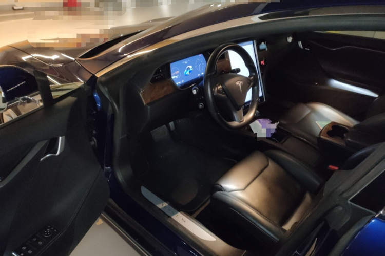 特斯拉 2017款 Model S 75D 标准续航版中控内饰20