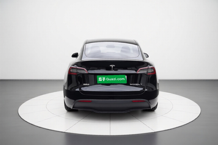 特斯拉 Model Y 2022款 改款 后轮驱动版车身外观6