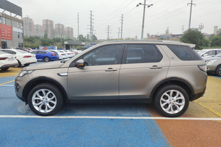路虎 发现神行 2016款 2.0T HSE车身外观6003
