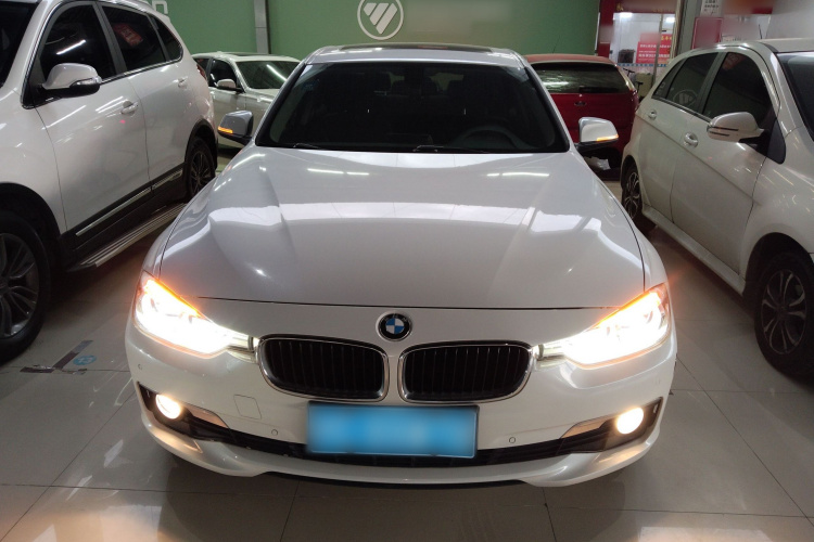 宝马3系 2016款 316Li 时尚型车身外观2