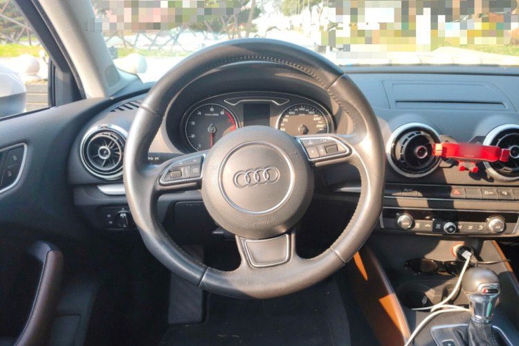 奥迪A3(进口) 2014款 Limousine 40 TFSI S line 舒适型中控内饰13