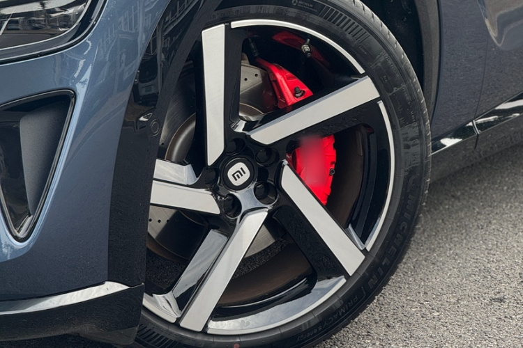 小米汽车 小米YU7 2025款 超长续航高性能四驱Max版车身外观6002