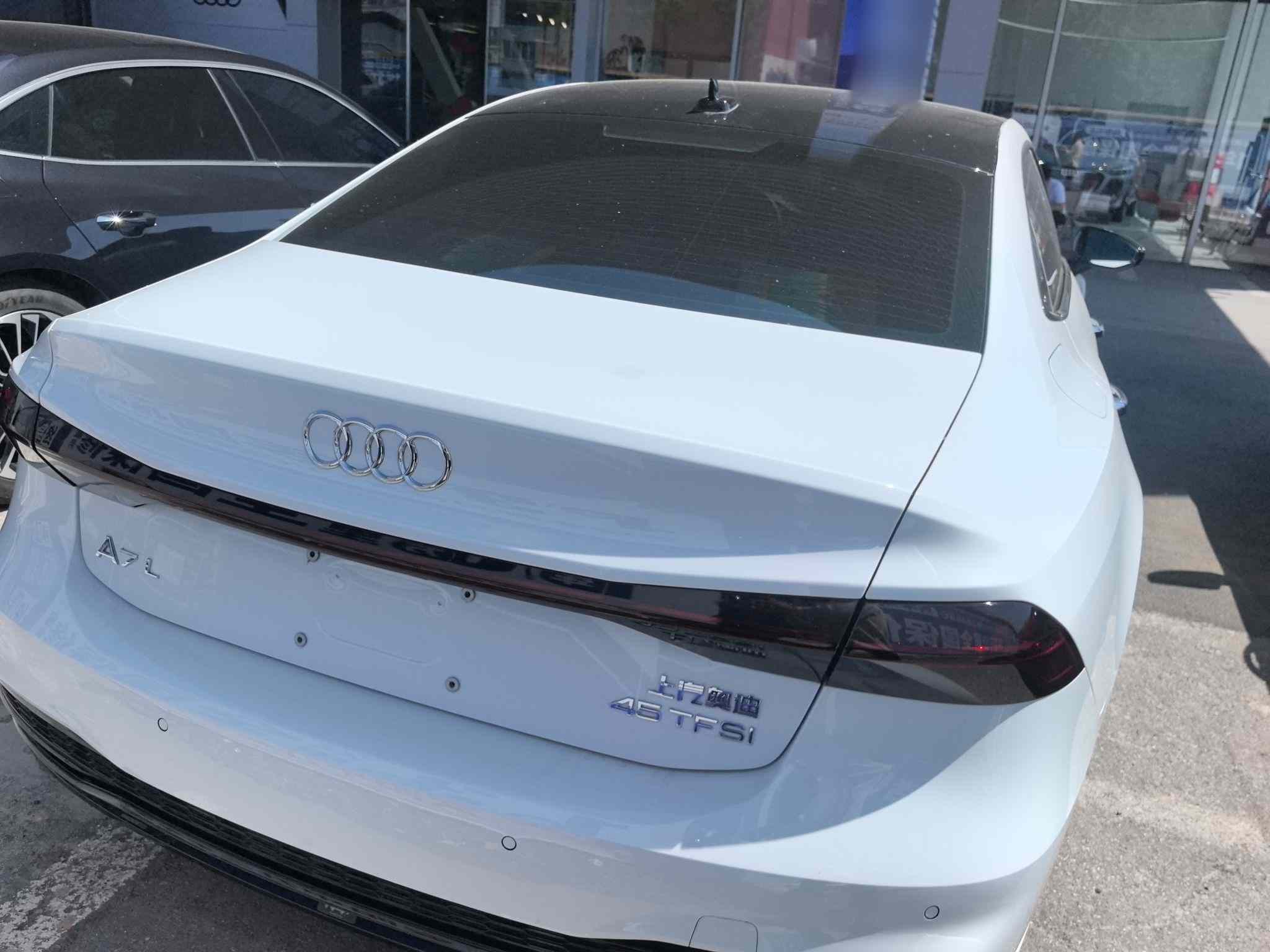 奥迪A7L 2022款 45 TFSI S-line 筑梦青春版(4)
