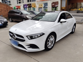 奔驰A级 2021款 A 200 L 运动轿车时尚型