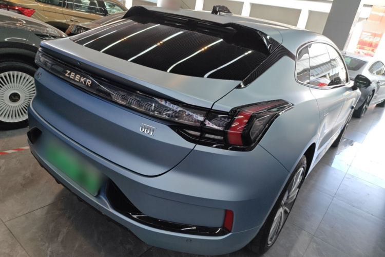 极氪001 2022款 超长续航双电机 YOU版车身外观7