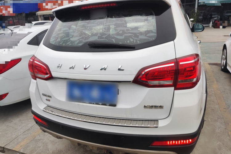 哈弗H6 2015款 改款 运动版 1.5T 手动两驱精英型车身外观6