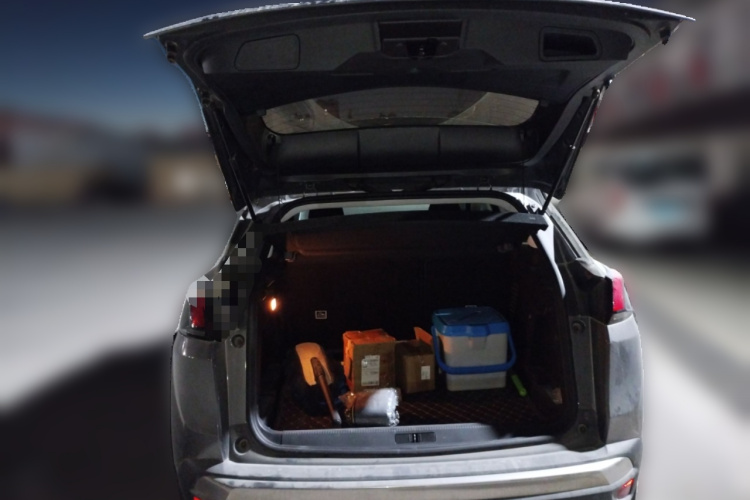 标致4008 2017款 350THP 舒适版中控内饰23