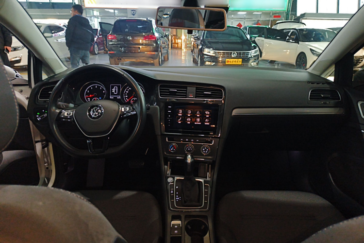 大众 高尔夫 2020款 挚爱版 280TSI DSG舒适型中控内饰12