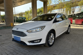 福特 福克斯 2017款 三厢 1.6L 自动风尚型智行版