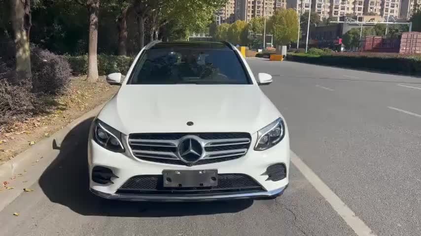 奔驰GLC 2018款 GLC 300 4MATIC 动感型实拍1