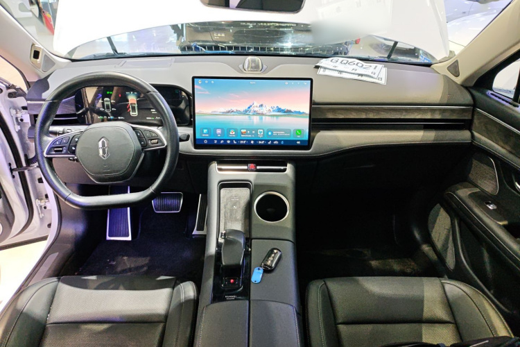 鸿蒙智行 问界M5 2022款 增程后驱标准版中控内饰12