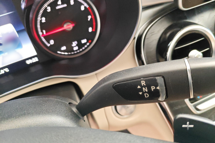 奔驰C级 2015款 C 200 L 运动型局部细节18