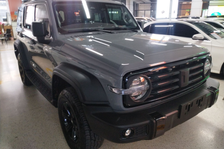 坦克300 2021款 越野版 2.0T 征服者车身外观3