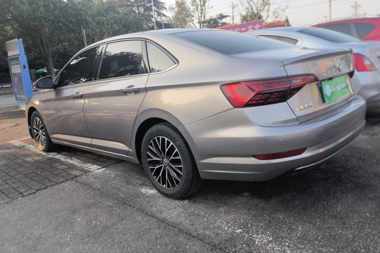 大众 速腾 2019款 200TSI DSG舒适型 国VI车身外观4