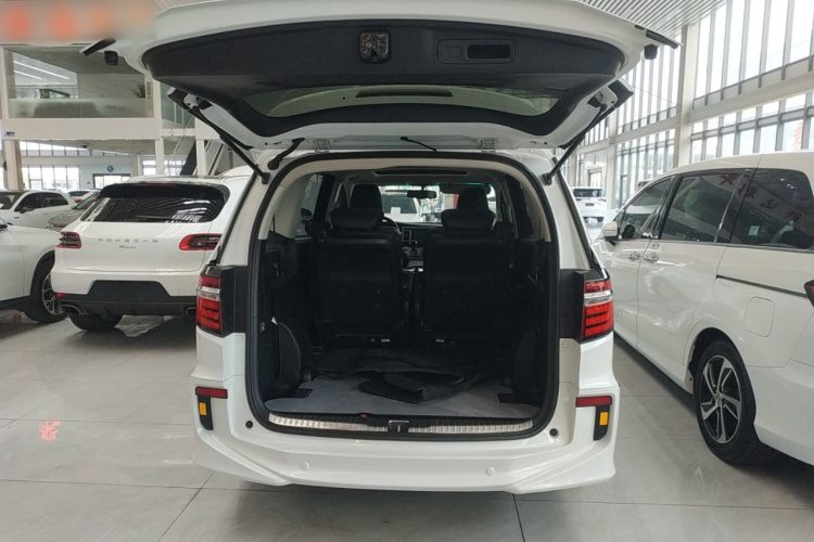 本田 艾力绅 2016款 2.4L 豪华版机舱底盘23