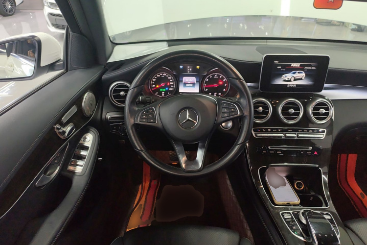 奔驰GLC 2017款 GLC 260 4MATIC 动感型中控内饰13
