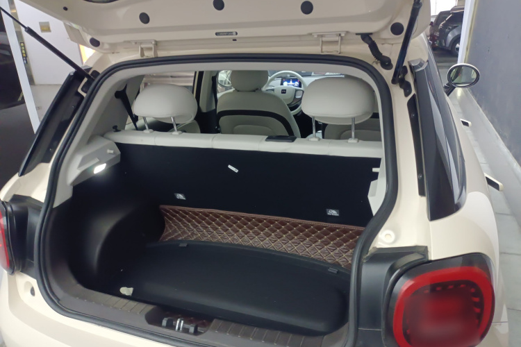 江淮钇为 钇为3 2023款 405km Air局部细节23