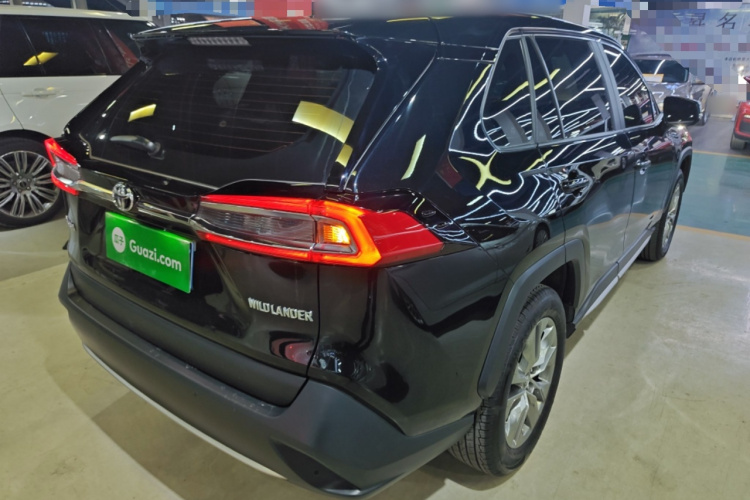 丰田 威兰达 2022款 2.0L CVT两驱豪华PLUS版车身外观6005