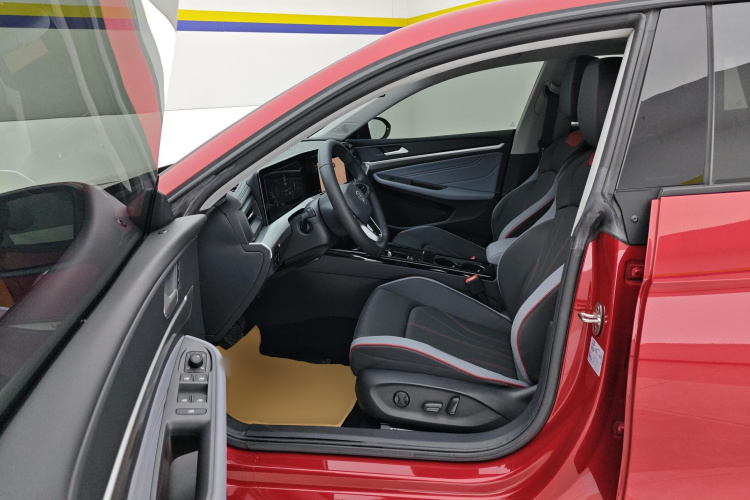 大众 2023款 凌渡L 280TSI DSG炫辣版中控内饰19