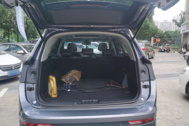 捷途X90 PLUS 2024款 1.6TD DCT别墅 5座局部细节23