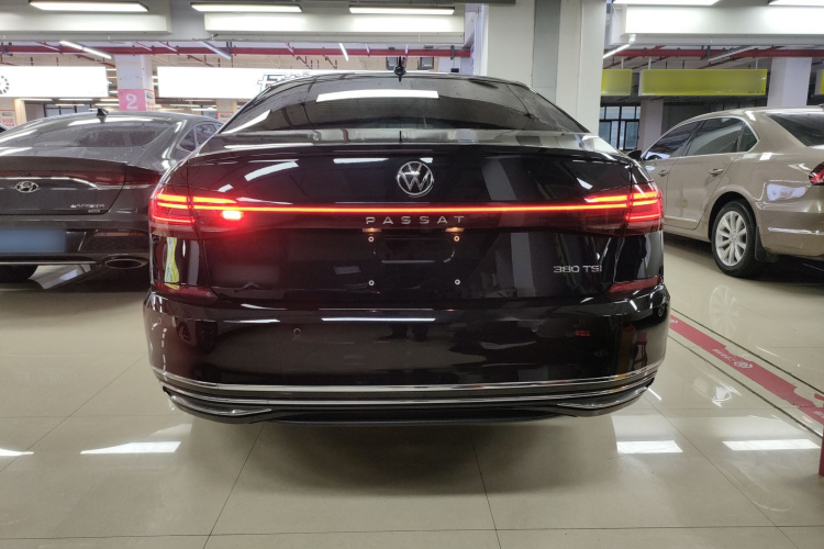 大众 帕萨特 2025款 出众款 380TSI 星空龙腾版车身外观6004