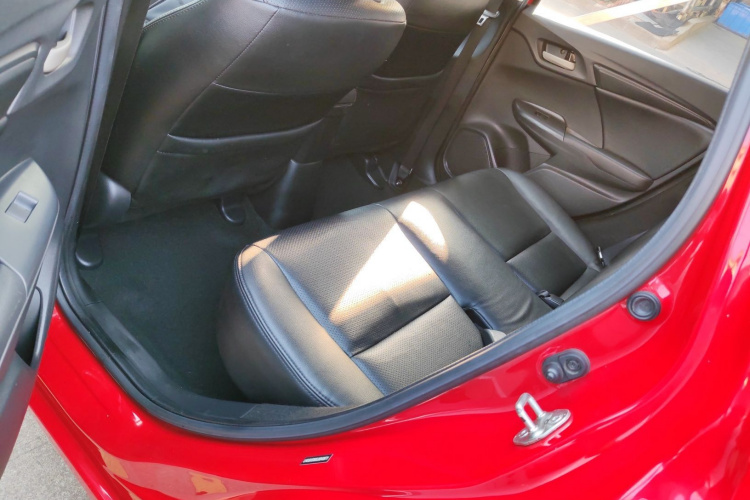 本田 飞度 2018款 1.5L CVT舒适天窗版中控内饰21