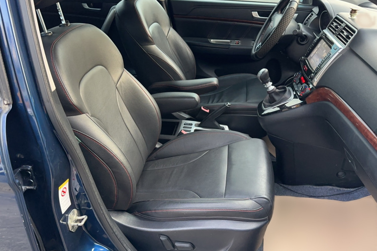 哈弗H6 2014款 运动版 1.5T 手动两驱精英型局部细节41