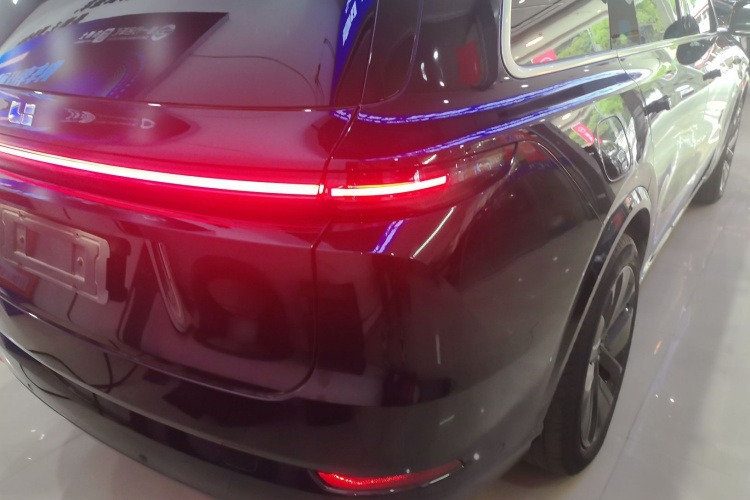 理想汽车 理想L9 2022款 Max车身外观9