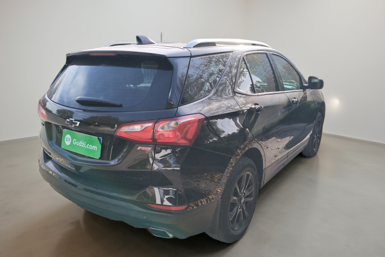 雪佛兰 探界者 2018款 RS 550T 自动四驱捍界版车身外观7