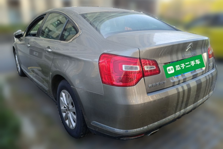 雪铁龙C5 2014款 2.0L 自动尊享型车身外观5