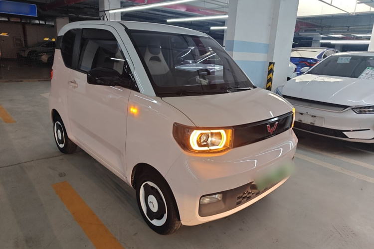 五菱汽车 宏光MINIEV 2021款 马卡龙臻享款 磷酸铁锂车身外观3