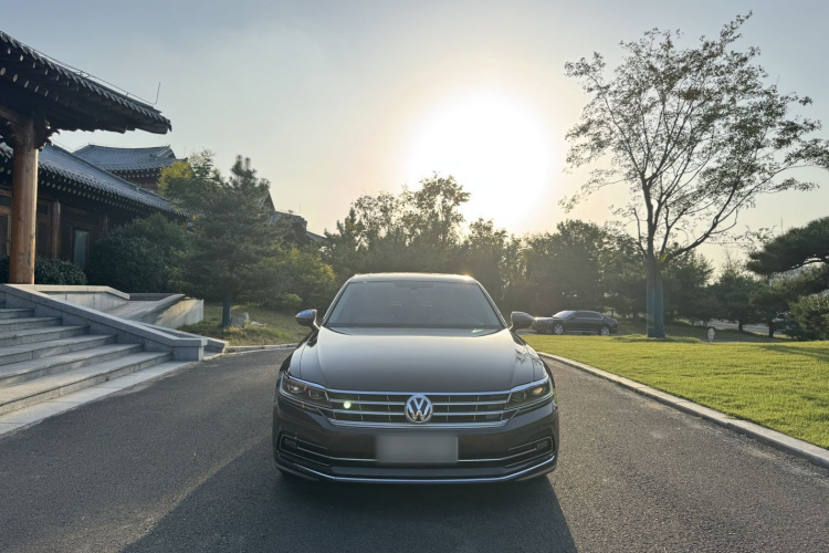 大众 辉昂 2016款 380TSI 两驱至尊版车身外观6001