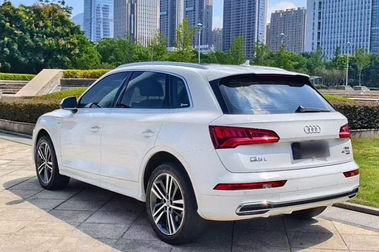 奥迪Q5L 2020款 改款 40 TFSI 荣享时尚型车身外观6003