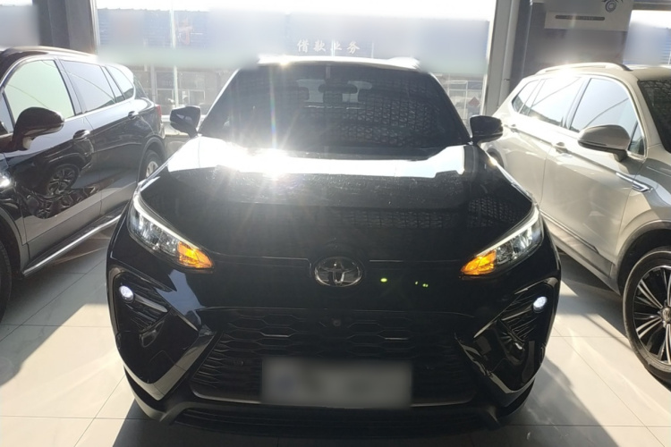 丰田 威兰达 2022款 2.0L CVT两驱豪华PLUS版车身外观2