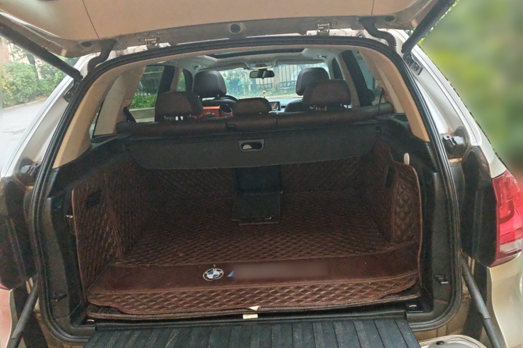 宝马X5(进口) 2014款 xDrive35i 典雅型局部细节23