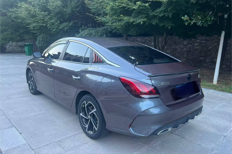 名爵 MG5 2021款 改款 300TGI DCT青奢旗舰版车身外观6004