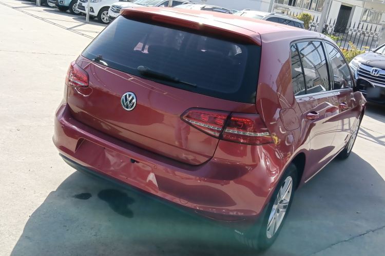 大众 高尔夫 2015款 1.6L 自动舒适型车身外观7