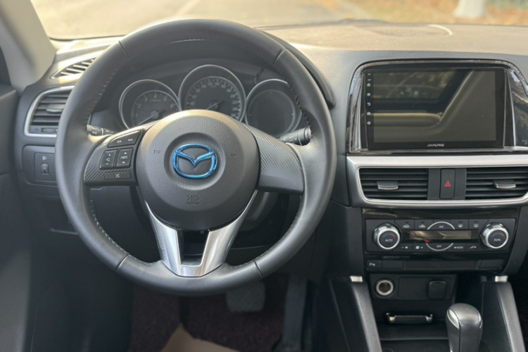 马自达CX-5 2015款 2.0L 自动两驱都市型中控内饰7005