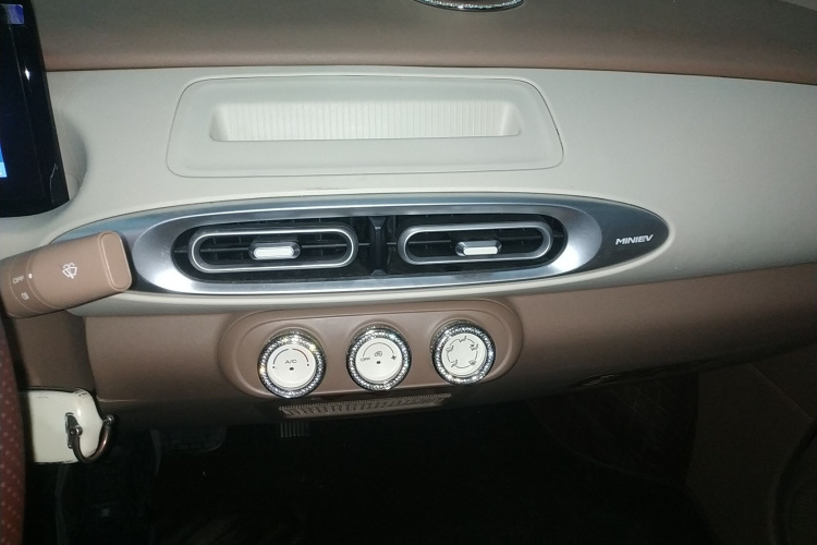 五菱汽车 宏光MINIEV 2025款 四门版 进阶款局部细节16