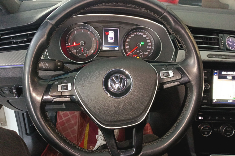 一汽-大众CC 2019款 330TSI 魅颜版 国VI局部细节13