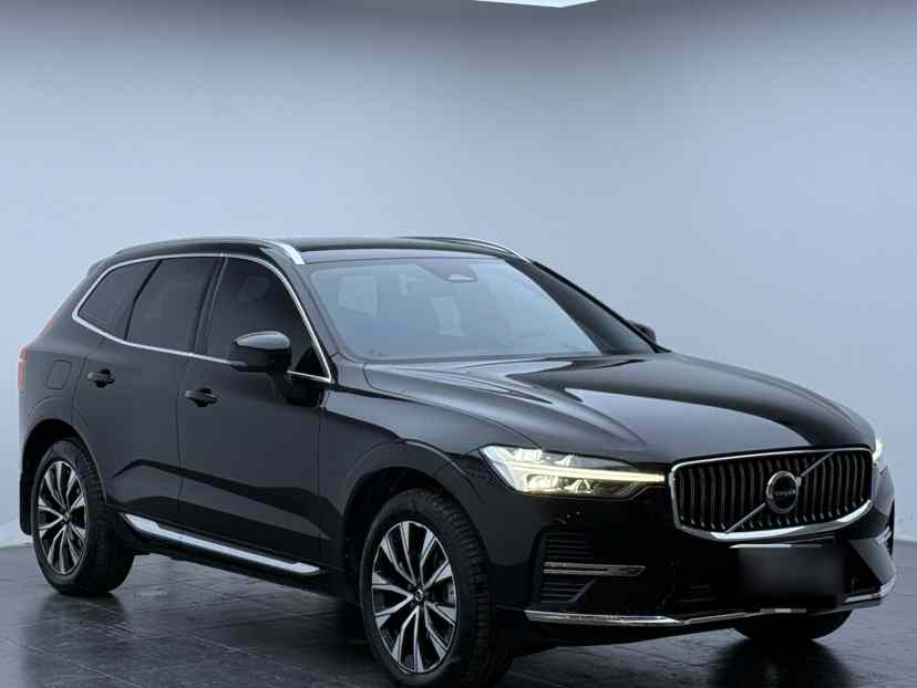 沃尔沃XC60 2024款 B5 四驱智远豪华版(2)