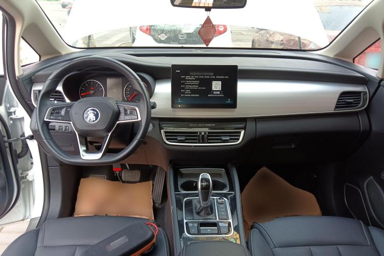 比亚迪 宋MAX 2021款 升级版 1.5T 自动豪华型 7座中控内饰7002