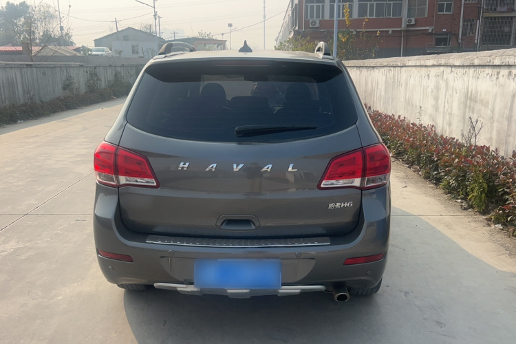 哈弗H6 2013款 升级版 2.4L 自动两驱精英型车身外观6007