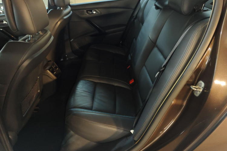 标致508 2015款 1.6THP 自动致臻版中控内饰7004