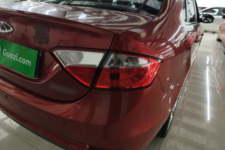 奇瑞 艾瑞泽7 2015款 1.5T 手动致享版车身外观9