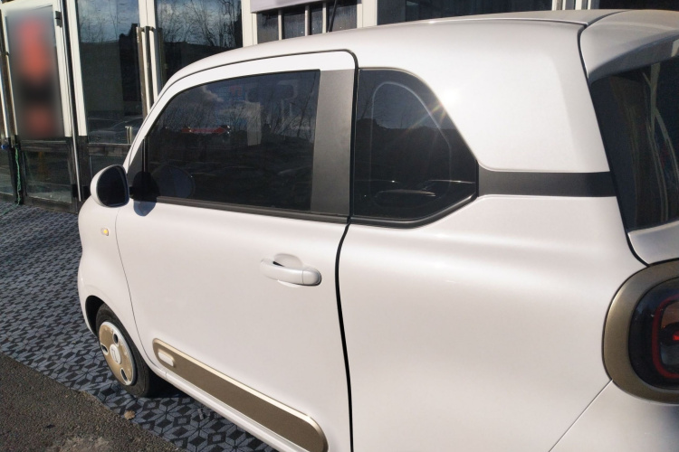 奔腾小马 2024款 170km 元气马车身外观4