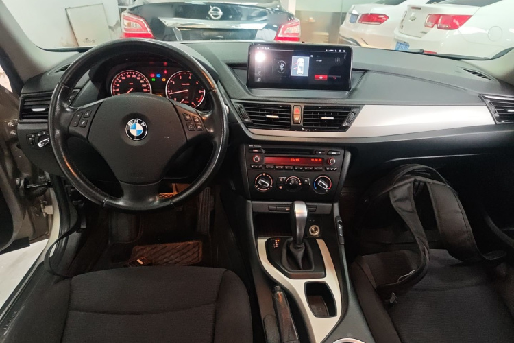 宝马X1 2013款 sDrive18i 时尚型中控内饰12